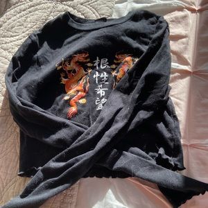 Cool Black Cropped Graphic Top